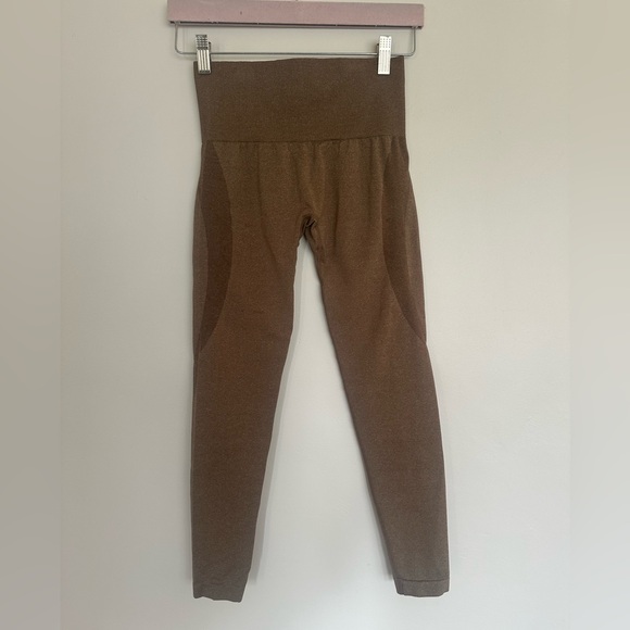 NVGTN Cocoa Contour Seamless Leggings – Size S - Picture 5 of 7